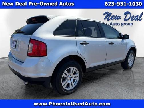 Silver 2013 Ford Edge SE