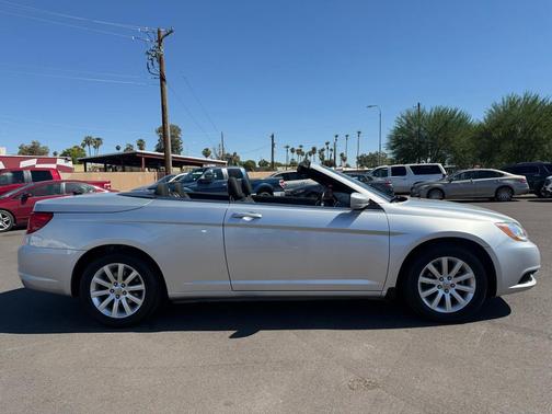 2012 Chrysler 200 Touring