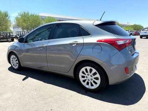 2017 Hyundai Elantra GT Base