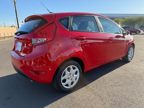 2012 Ford Fiesta SE Hatchback