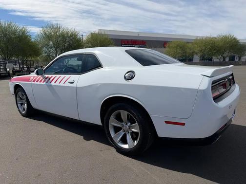 2015 Dodge Challenger SXT
