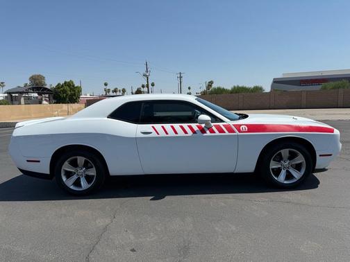 2015 Dodge Challenger SXT