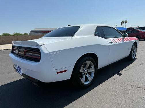 2015 Dodge Challenger SXT