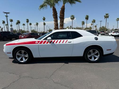 2015 Dodge Challenger SXT
