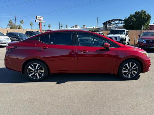 2020 Nissan Versa 1.6 SV
