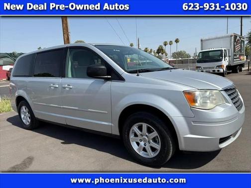 2010 Chrysler Town & Country Voyager