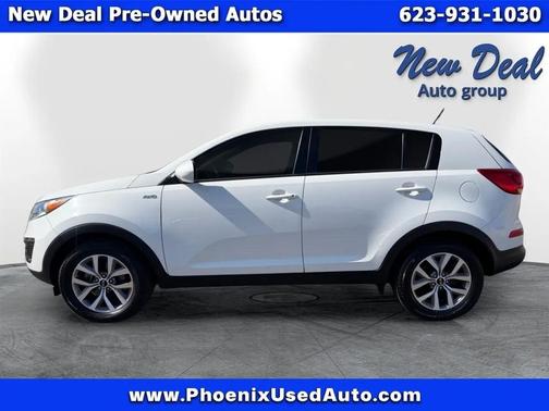 White 2015 Kia Sportage LX