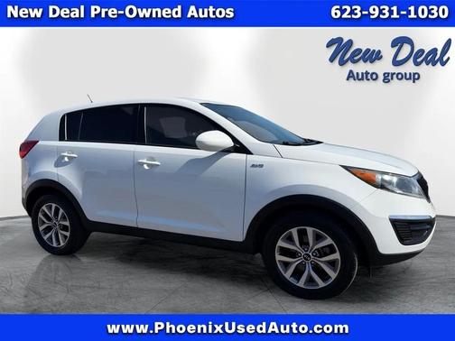 White 2015 Kia Sportage LX