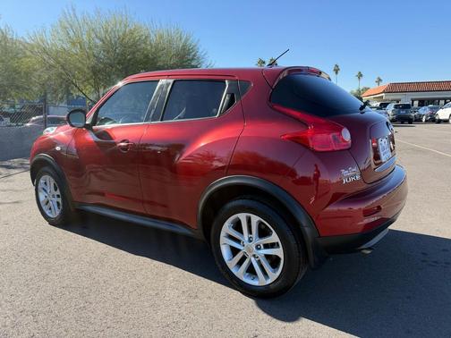 2011 Nissan Juke S FWD