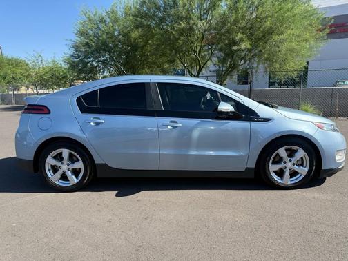 2013 Chevrolet Volt Base