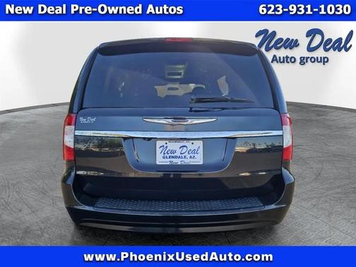 Black 2015 Chrysler Town & Country S