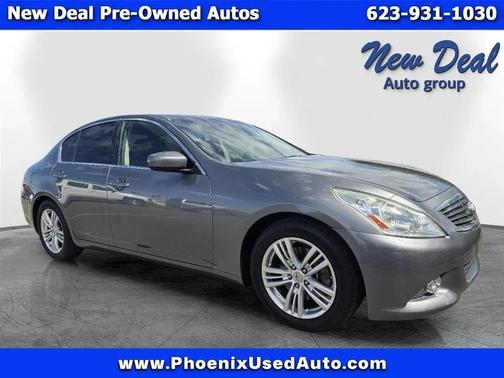 Gray 2013 INFINITI G37 Journey