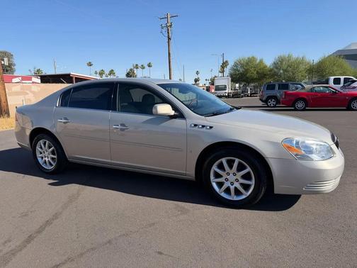 Gold 2008 Buick Lucerne CXL
