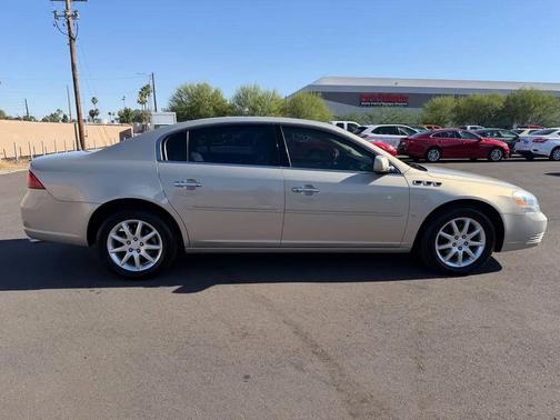 Gold 2008 Buick Lucerne CXL