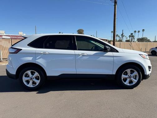 2018 Ford Edge SE