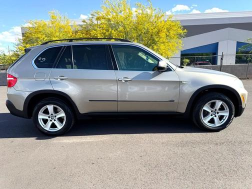 2007 BMW X5 4.8i