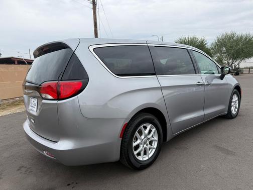 2017 Chrysler Pacifica Touring