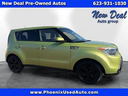 Green 2015 Kia Soul Base