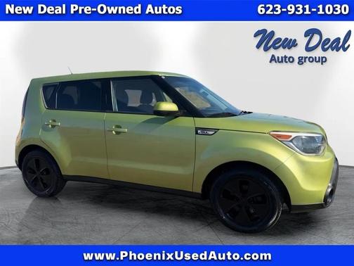 Green 2015 Kia Soul Base