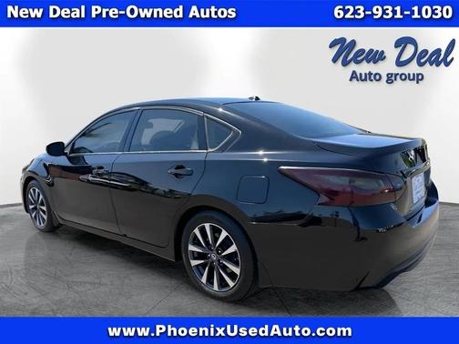 Black 2016 Nissan Altima 2.5 SR