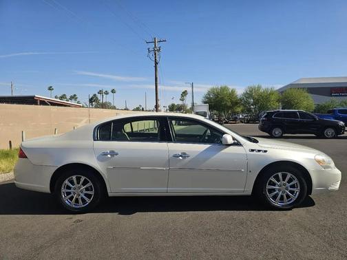 White 2009 Buick Lucerne CXL