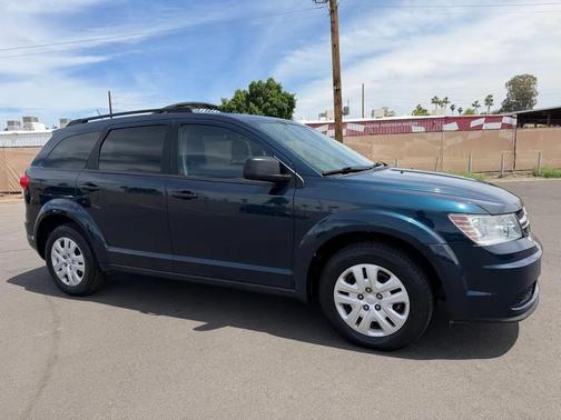 Blue 2014 Dodge Journey SE
