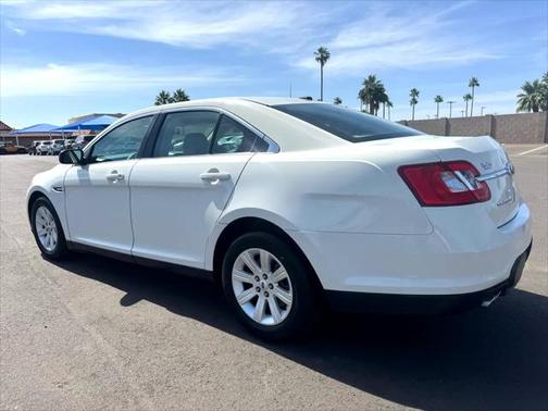 2011 Ford Taurus SE FWD