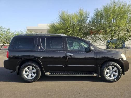 Black 2014 Nissan Armada SL 2WD
