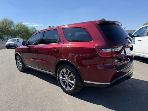 Maroon 2017 Dodge Durango SXT