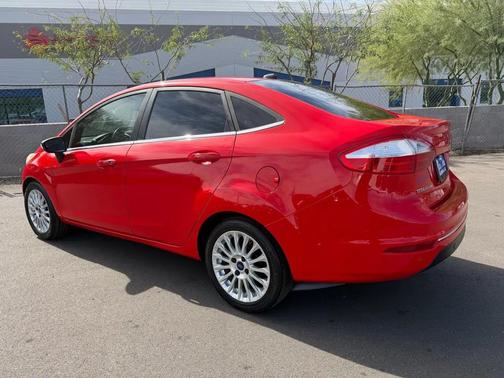 2015 Ford Fiesta Titanium Sedan