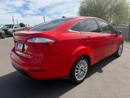 2015 Ford Fiesta Titanium Sedan