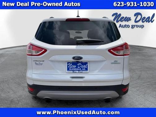 White 2016 Ford Escape SE