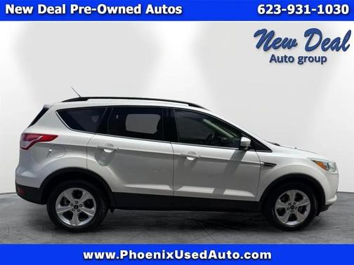White 2016 Ford Escape SE