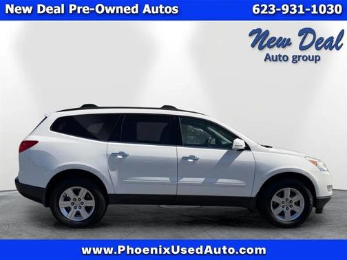 White 2012 Chevrolet Traverse LT