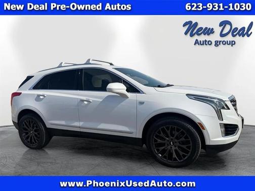 White 2017 Cadillac XT5 Luxury