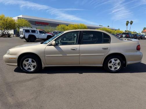 2002 Chevrolet Malibu Base
