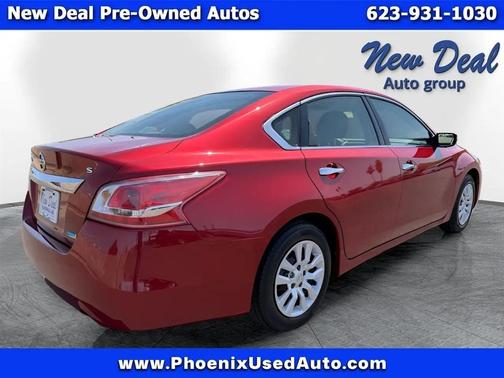 Red 2013 Nissan Altima 2.5 SL
