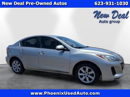 Gray 2013 Mazda Mazda3 i Sport