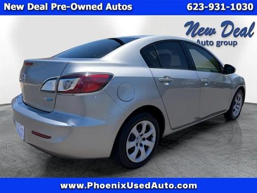 Gray 2013 Mazda Mazda3 i Sport