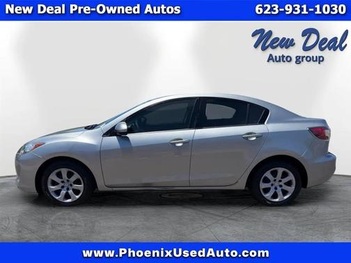 Gray 2013 Mazda Mazda3 i Sport