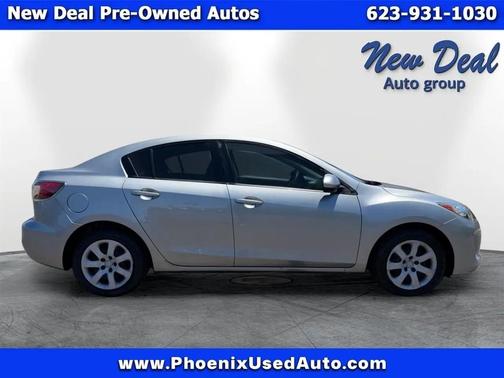 Gray 2013 Mazda Mazda3 i Sport