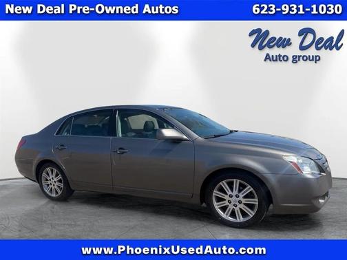 Gray 2005 Toyota Avalon XL