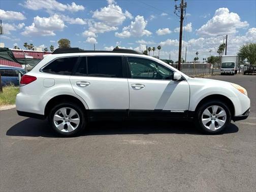 2010 Subaru Outback 2.5 i Limited