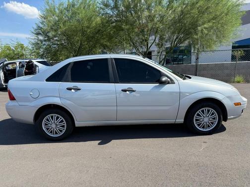 2007 Ford Focus ZX4 SES