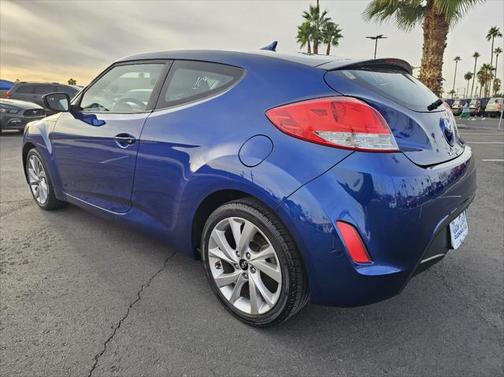 2017 Hyundai Veloster Base