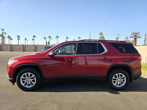 Red 2020 Chevrolet Traverse LT Cloth