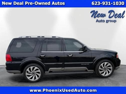 Black 2004 Lincoln Navigator Luxury