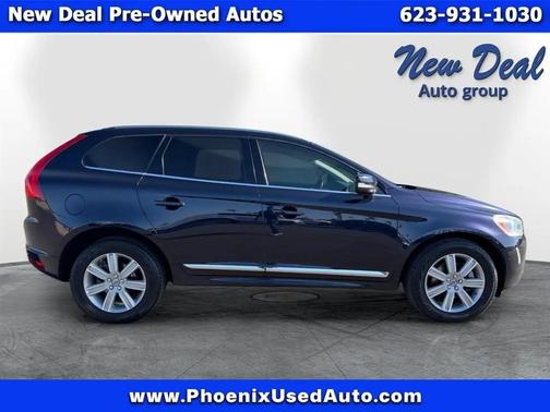 Blue 2017 Volvo XC60 T5 Inscription