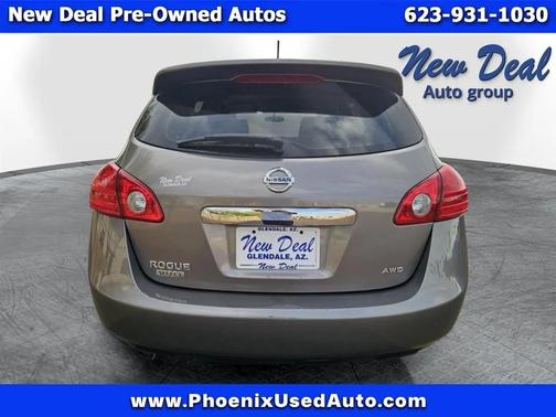 Silver 2015 Nissan Rogue Select S