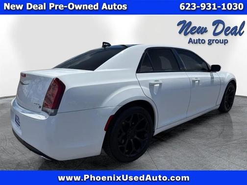 White 2016 Chrysler 300 S